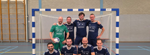 schaakzaalvoetbal-2025-het-maakt-ons-simpelweg-niet-zo-heel-veel-uit-2